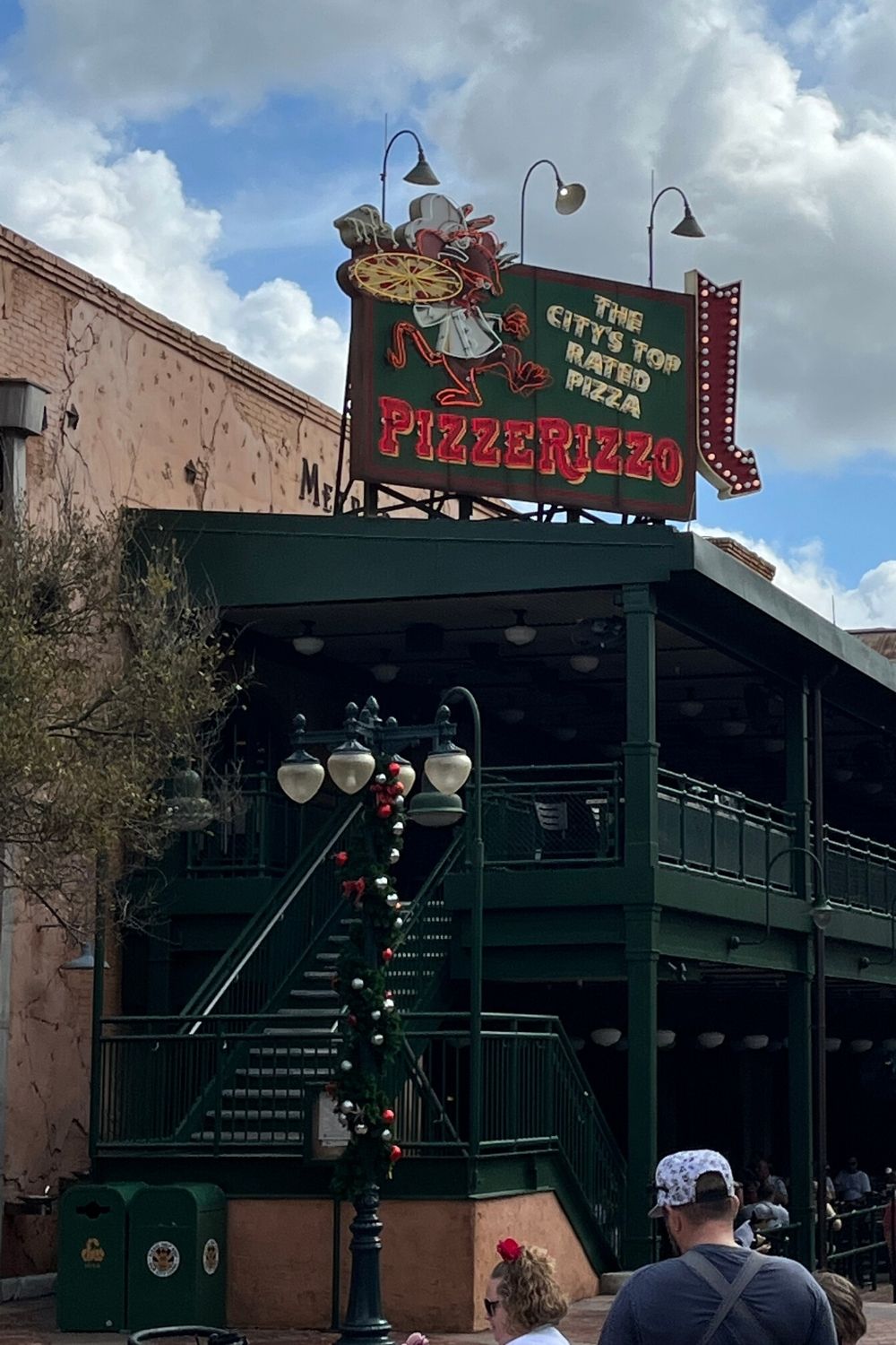 PizzeRizzo sign at the Hollywood Studios restaurant